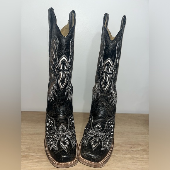 Womens Black, White Cross & Wings Corral Boots A1019 - Picture 5 of 11